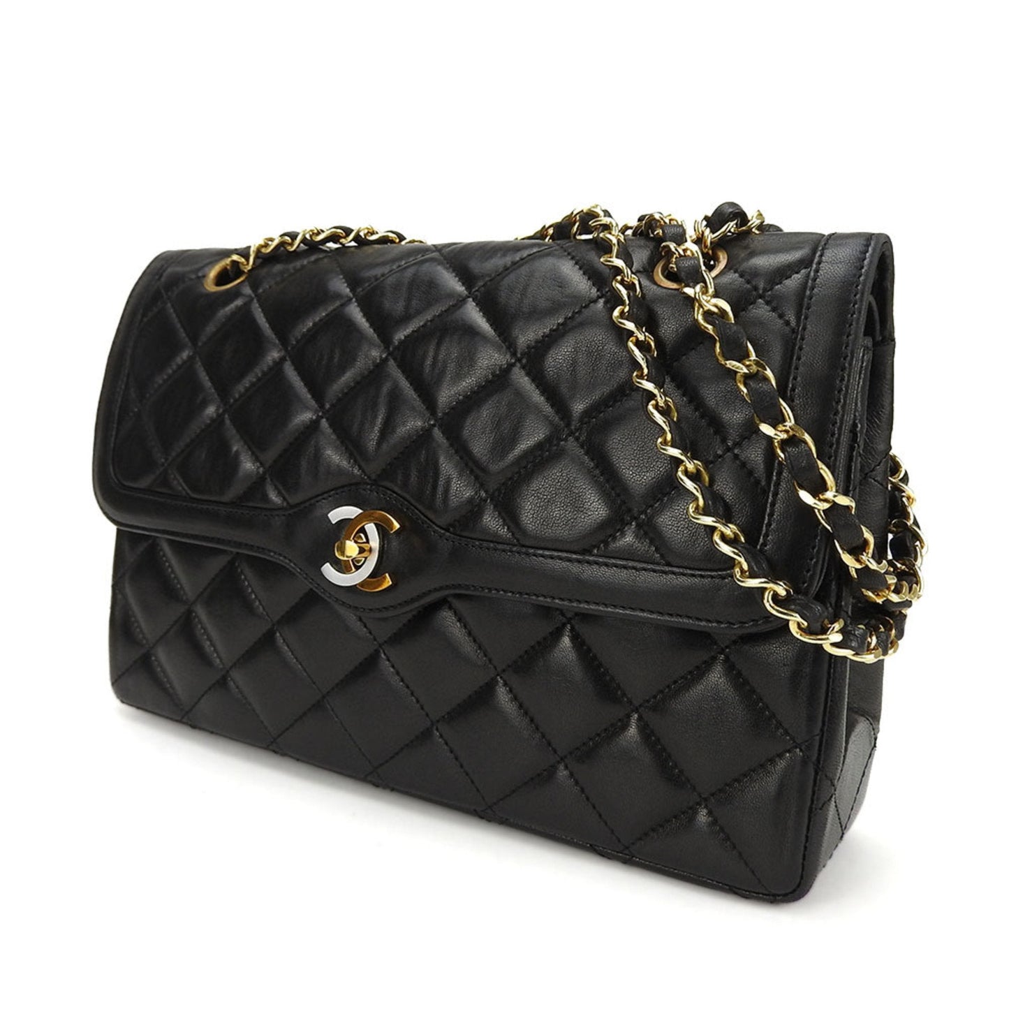 Chanel Black Leather Shoulder Bag (Pre-Owned)