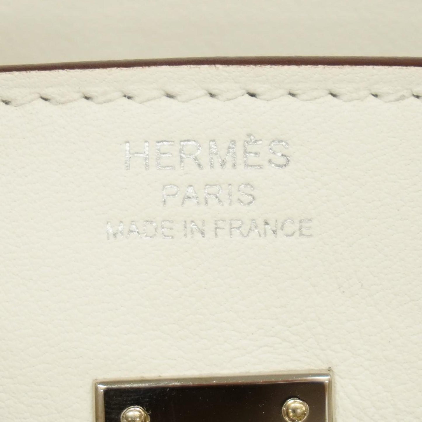 Hermès Birkin 25 Ecru Leather Handbag (Pre-Owned)