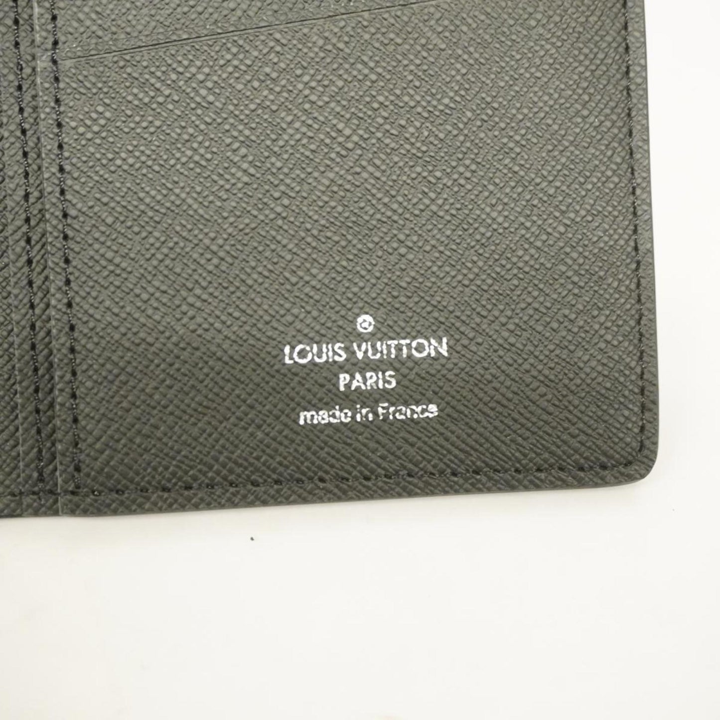 Louis Vuitton Brazza White Leather Wallet  (Pre-Owned)